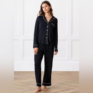 Cozy Earth Women’s Pajama Set Long Sleeve Black - Full Set!